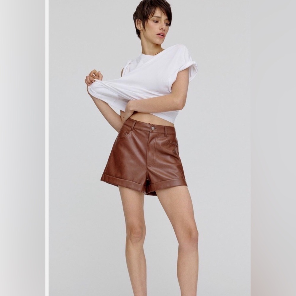 Avec Les Filles Brown Vegan Leather Women Shorts Size S
